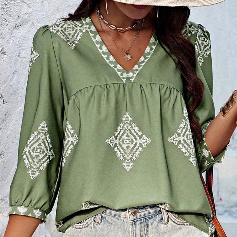 Diamond Print Flowy Top